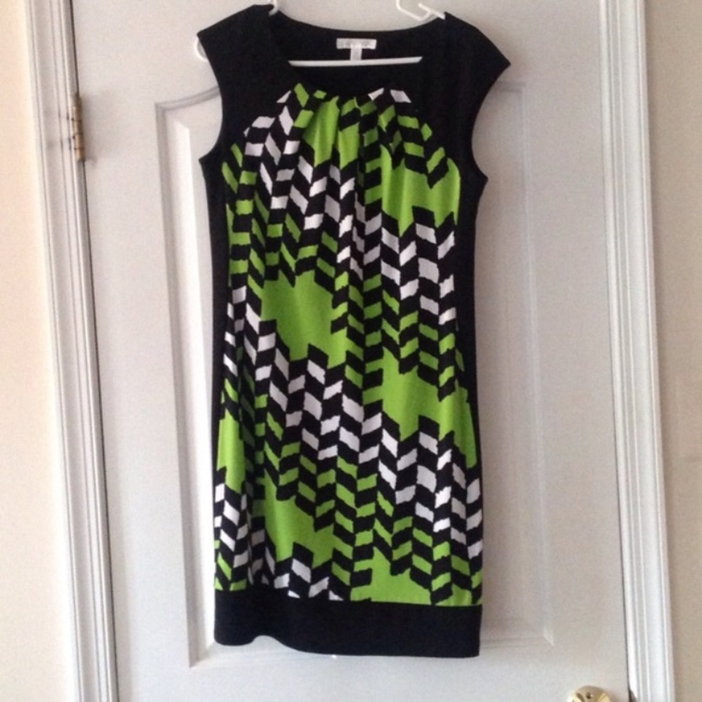 Dress - Picture 1 of 1